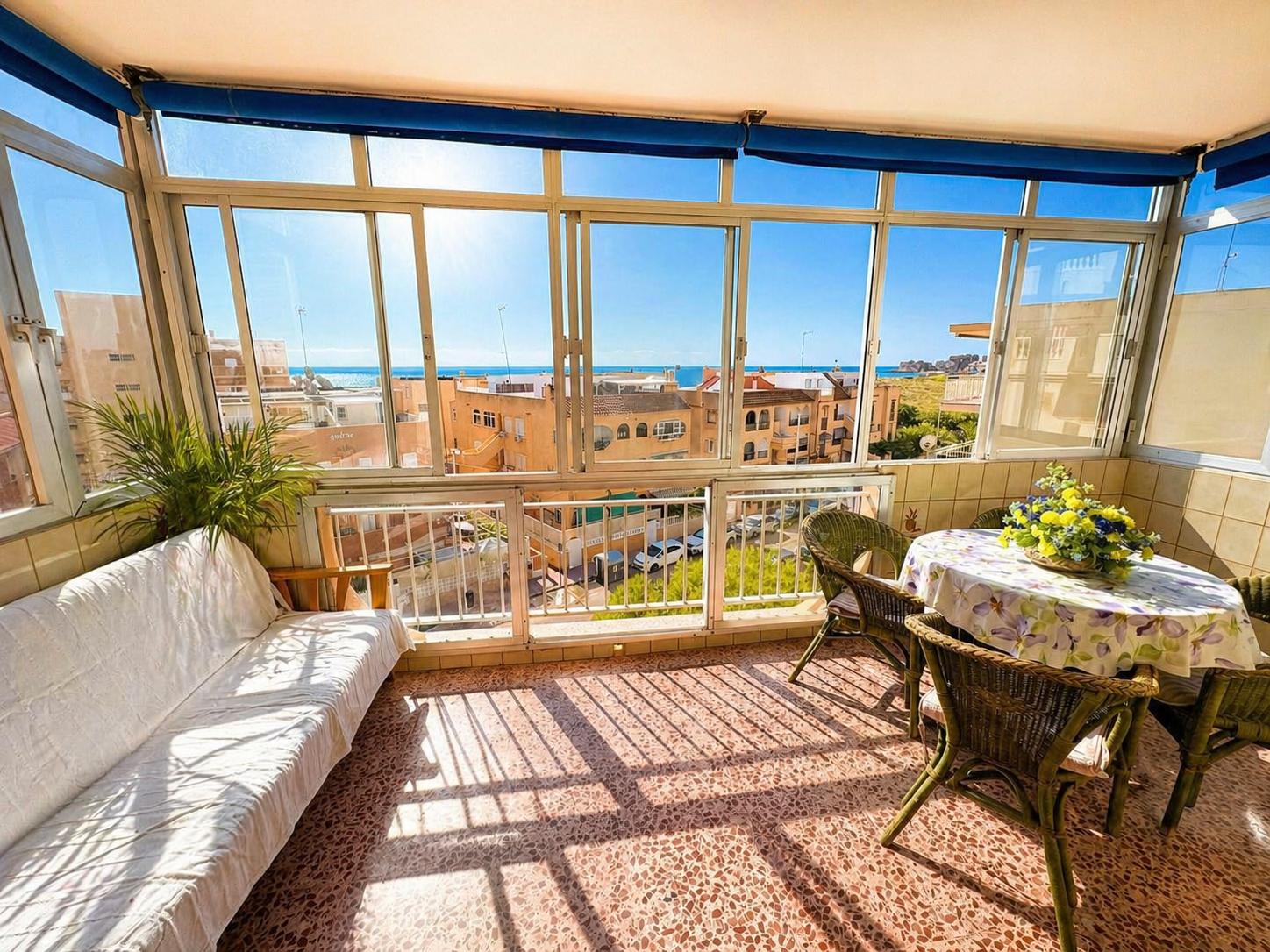 Apartamento en Torrevieja — Photo 1